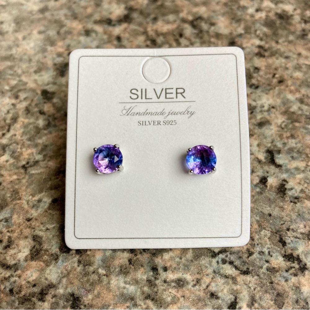 NWT 🌟 .925 Sterling Silver Tourmeline Stud Earrings